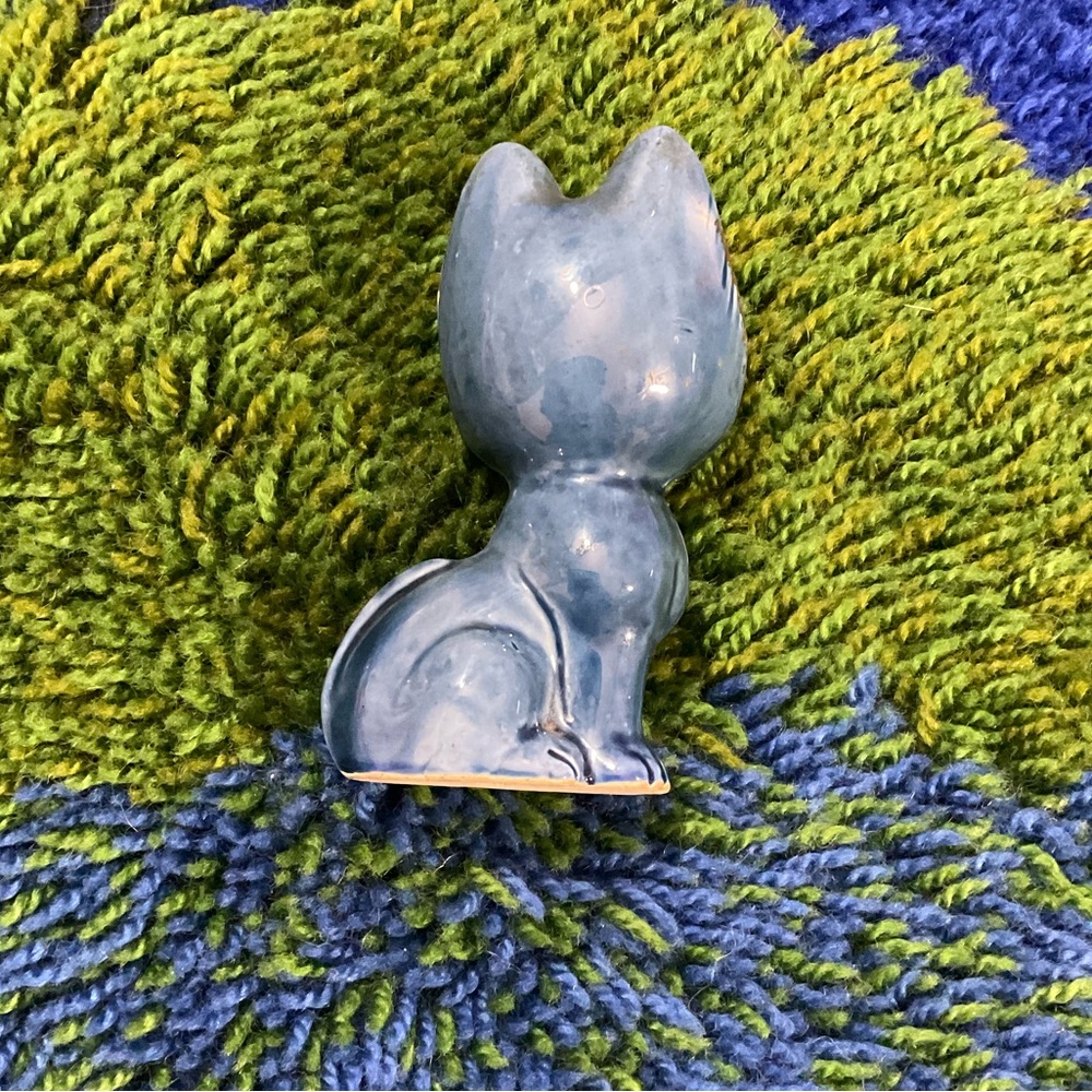 VTG Small Blue Cat Ceramic Figurine Japan Pointed Ears Mid Century - Picture 2 of 7